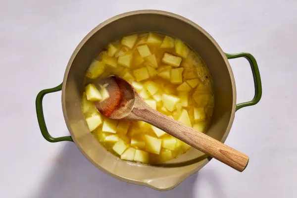 Sopa De Patatas Y Queso Cheddar