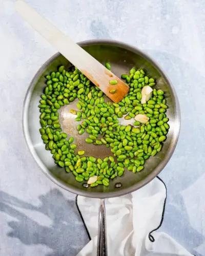 Edamame na panela