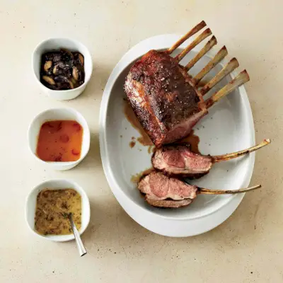 ラム肉のラック マスタードシャロットソース添え