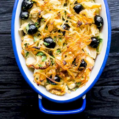 Bacalhau à Brás (morue salée, œufs et pommes de terre)