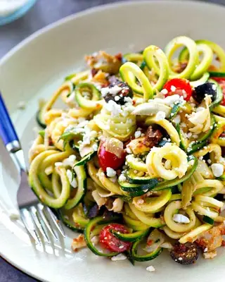 20 ensaladas increíbles que no usan greens de hoja