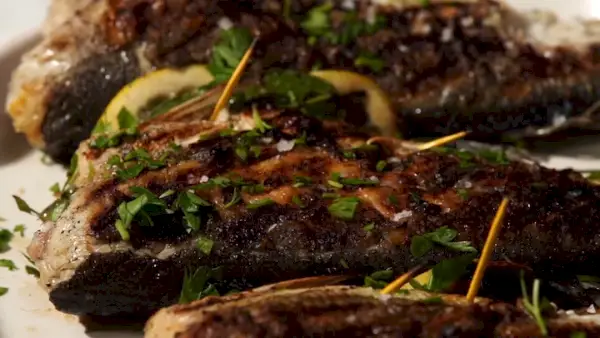 Branzino grillé farci au citron