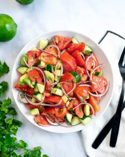 Gurken-Tomaten-Avocado-Salat