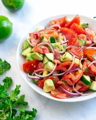 Gurken-Tomaten-Avocado-Salat