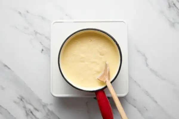 Fondue clásica de queso suizo