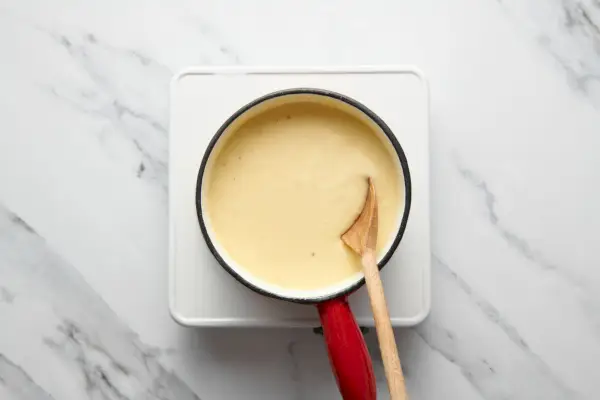 Fondue clásica de queso suizo
