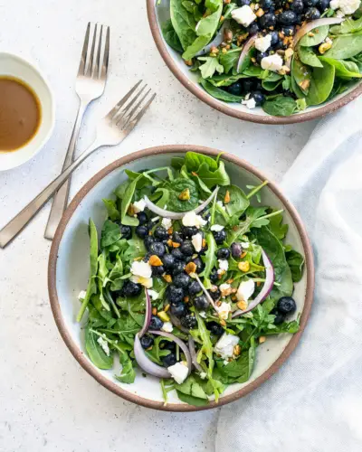 Blaubeersalat mit Balsamico-Dressing