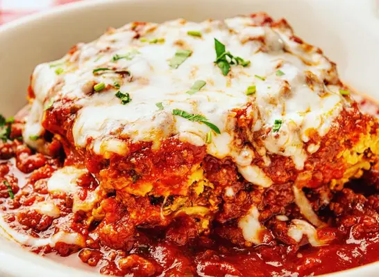 10 łańcuchów restauracji, które serwują najlepszą lasagne
