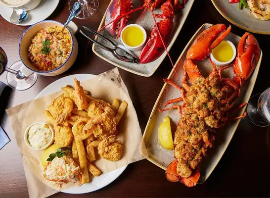 最高の魚とフライドポテトを提供する10のレストランチェーン