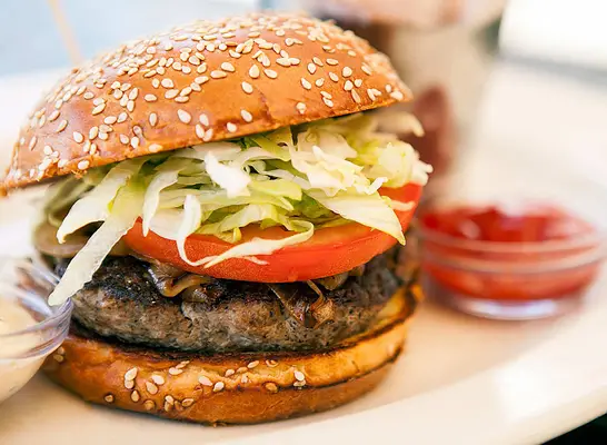 10 Restaurantketten, die die besten Truthahnhamburger bedienen