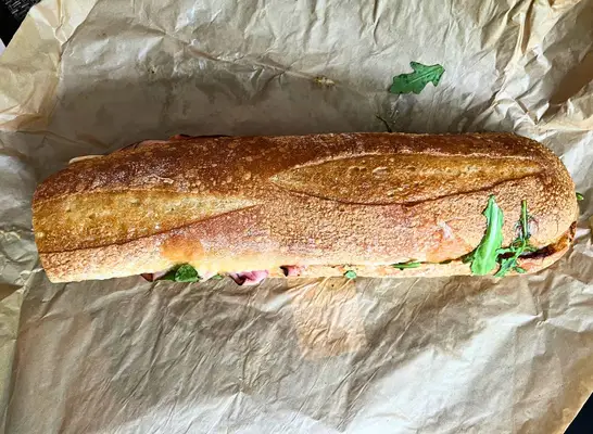 Ho provato l'ultimo sandwich al prosciutto