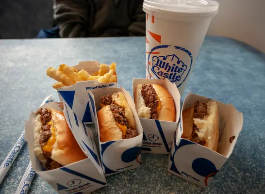 8 Hamburgerových řetězců, které opravdu nemají hamburgery