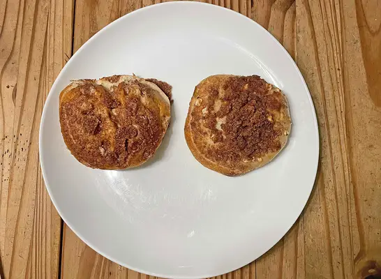 Panera vs. Einstein Bros: אילו יש את הבייגלה הטובה יותר?