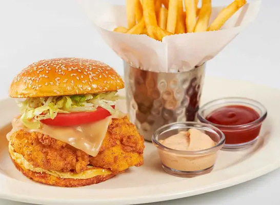 10 chaînes de restaurants qui servent les meilleurs sandwichs au poulet