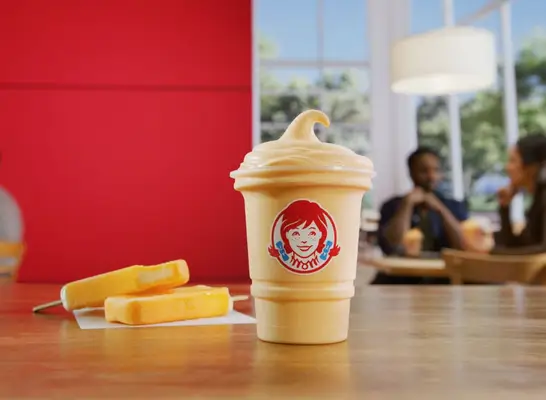 Wendy's nahrádza svoju populárnu vanilkovú mrazivosť novou sezónnou príchuťou