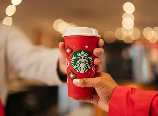 Starbucks는 Red Cup에서 새로운 세부 정보를 선언합니다