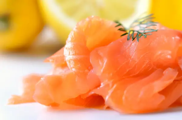 Gravlax、Lox、スモークサーモンの違い