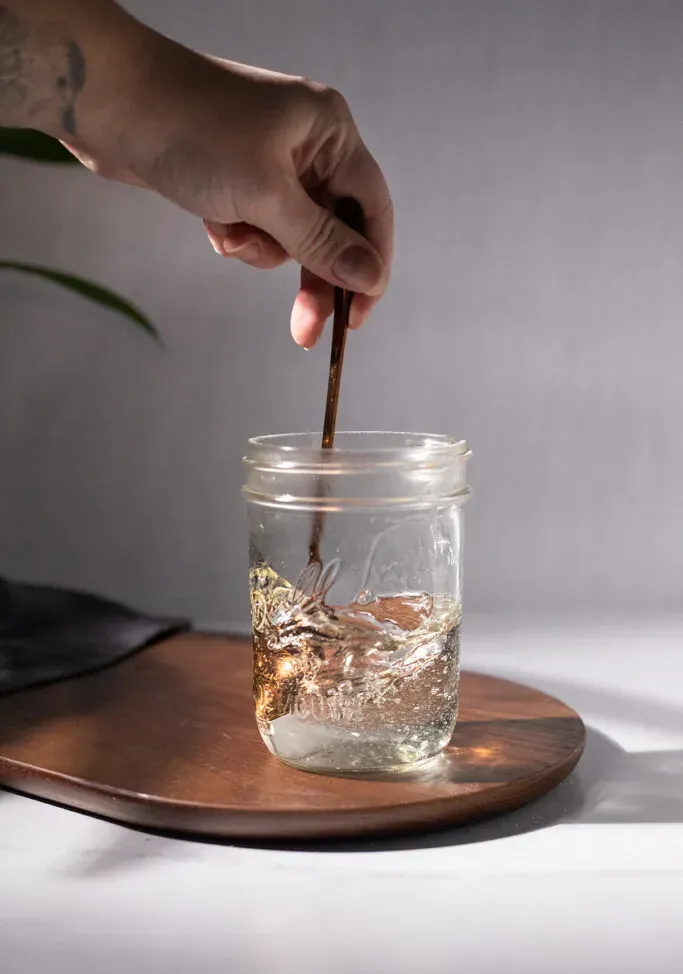 So lagern Sie einfachen Sirup