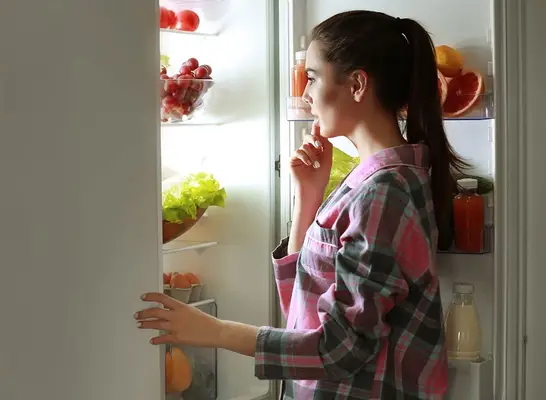Dovresti dormire affamato di perdere peso?