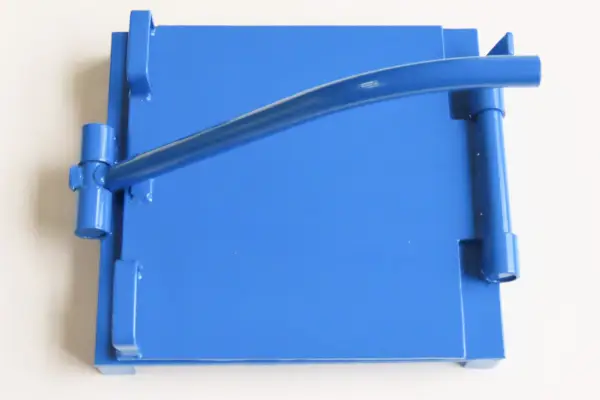 Masienda Dona Rosa Tortilla Press na doske
