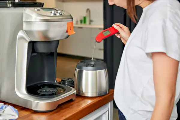 Die 7 besten Kaffeemaschinen mit Mahlwerk des Jahres 2024, getestet und bewertet