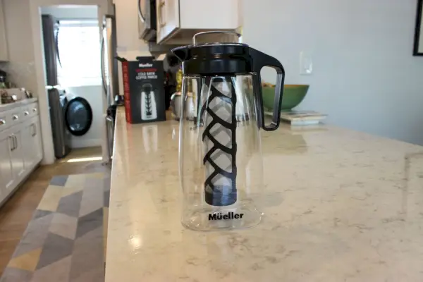 A cafeteira Mueller Cold Brew antes de usar