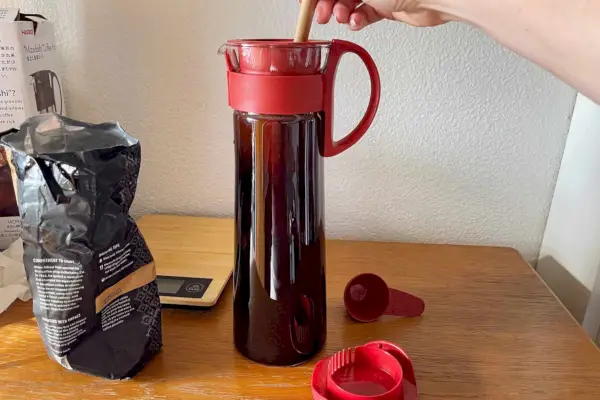Maceração da cafeteira Hario Cold Brew