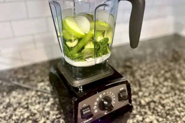 תקריב של Vitamix Propel 750