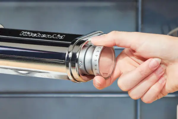 Ručný nastavovací gombík nástavca na cestoviny KitchenAid