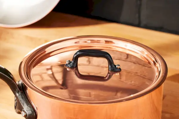 Das Mauviel Copper Mâ200 CI 10-teiliges Kochgeschirrset mit Topf und Deckel