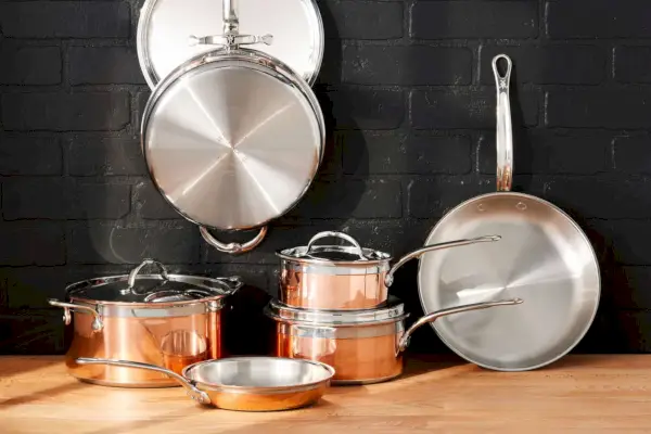 Das Hestan CopperBond 10-teiliges Kochgeschirrset
