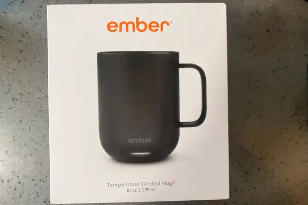 Balenie na čierny hrnček Ember Smart Mug 2.